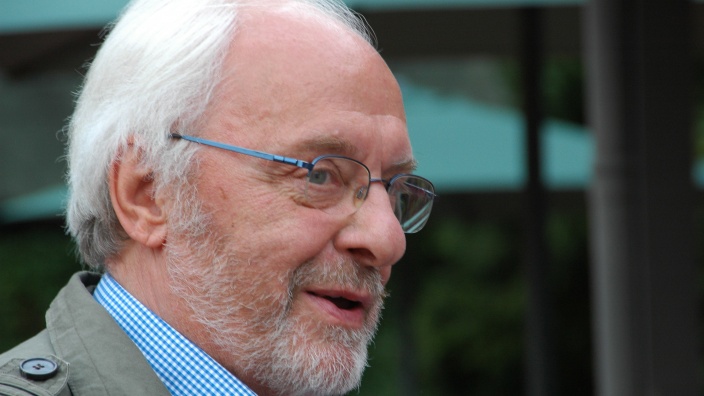 Das Bild zeigt den ehemaligen Hagener Oberbürgermeister Wilfried Horn.