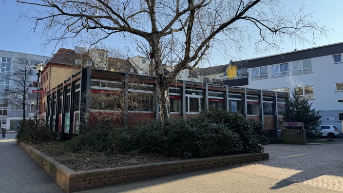 Das Bild zeigt den Pavillon der Verbraucherzentrale im Volkspark.