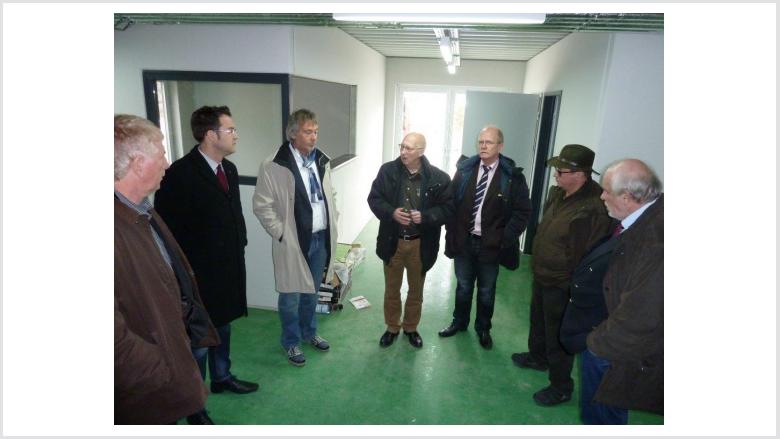 Delegation besucht Tierheim-Baustelle